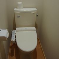 なんとウォシュレット付き