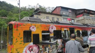 人気のローカル線です。結構、満員列車になります。