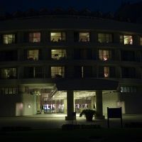 部屋で(^^)マッタリしていたら(^^)夜になっていました。