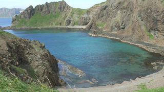 澄みきった海の色、ここが日本の最北の島とは思えない！