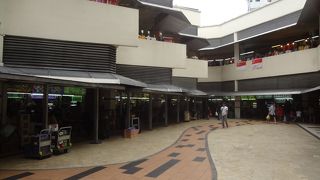 リトルインディア駅を降りると。。。