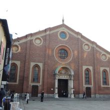 サンタ・マリア・デッレ・グラツィエ教会正面