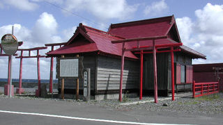 通り過ぎるだけでなく是非一度訪れてみてください。