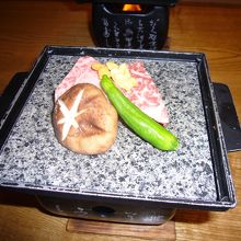 お肉も霜降り