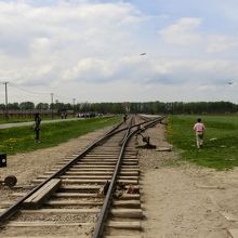 収容所内への引き込み線