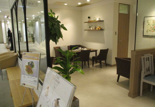 駅直結の丸井の中にある、上品なお店