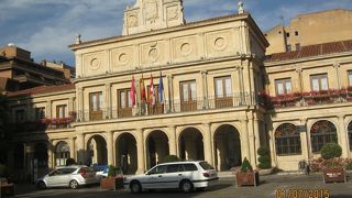 ルネッサンス様式の建物でしょうか。