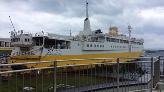 駅から歩いてすぐ！！