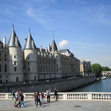 バスの中からも写真が取れるので、楽ですよ