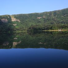 湖面が鏡となり圧巻です