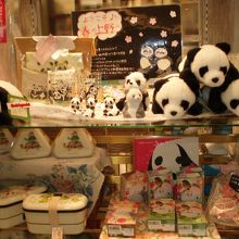 勿論上野と言えばパンダ関連の商品も多数・・・