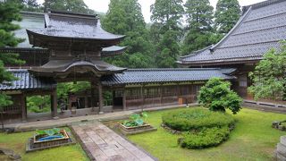 ちょっと平等院に似てる