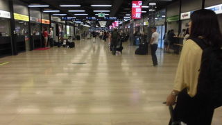 クロアチアの首都ザグレブの空港は小さかった。