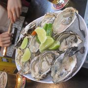 生牡蠣、食べられまっせ！