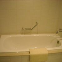 シャワールームにバスタブもあります。