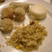 朝食のバイキングで中華