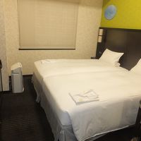 設備はいいんですが、部屋がちょっと狭い。