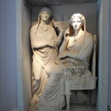ケラミコス考古学博物館、パンフィレーとデメトリアの墓碑