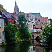 ウール川沿いの散策はおすすめ !　La vieille ville de Chartres