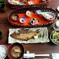 朝食　野菜バイキングと野菜フルーツジュースがありました