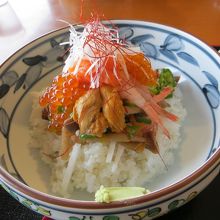併設されている北前食堂の海鮮丼