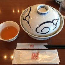 ちゃんぽんの2/3サイズ、蓋付きちゃんぽん