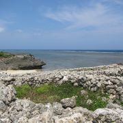 【要注意】鳩間島の北側、西寄りにあります。今ある石積は、最近作られた物です。昔の物見台の跡地です。