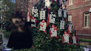 丸の内仲通りを利用して