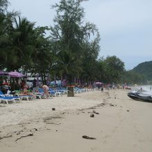 でも、みんな海には来ます。