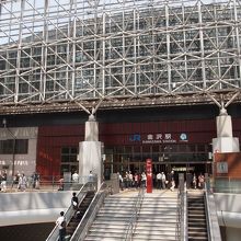 ガラスが特徴のもてなしドーム