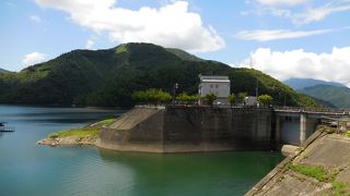 十和田湖に匹敵する広さのダム湖