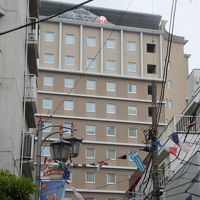 京急穴守稲荷駅を出ると、すぐにホテルが見える。