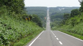 北海道ならではの真っ直ぐな路