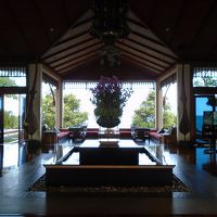 美しいロビーからは…