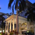 シンガポールのラッフルズホテルを思い出させるクラシックなホテル