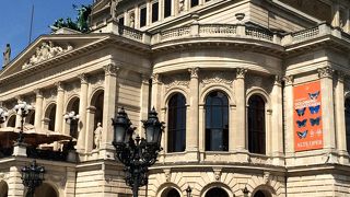 建物の外観だけでも一見の価値あり