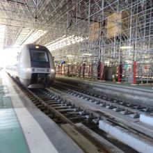 ２０１７年まで改装中で、パイプだらけでした