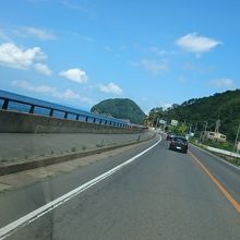 ドライブにお奨めの海沿いの道路