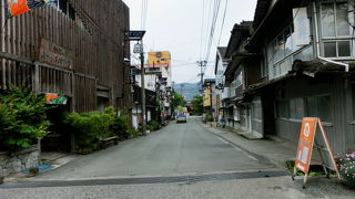 阿蘇神社から入った横参道にある『阿蘇神社門前町』