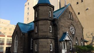 青い三角屋根がいいね