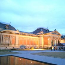 ほのかな浮かび上がる感じが美しい