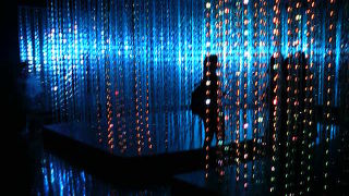 銀座のど真ん中で気軽にアート気分