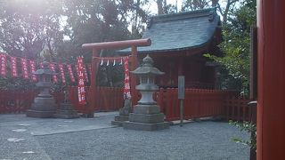 誰もいないお稲荷さん