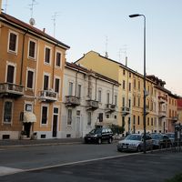 周りにホテルが何軒かありました。