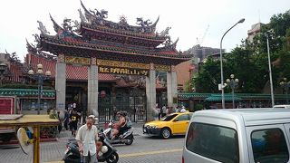 台湾中の信仰を集めている寺院