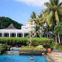 プールサイドからの眺め