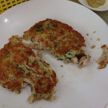 細切りの豚肉？が入って美味しい