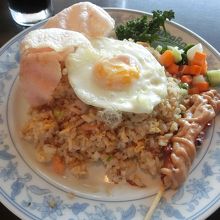 メインのナシゴレン