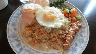 インドネシア料理屋さんでナシゴレンを食べたにゃりん
