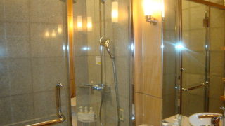 シャワーを浴びたくて